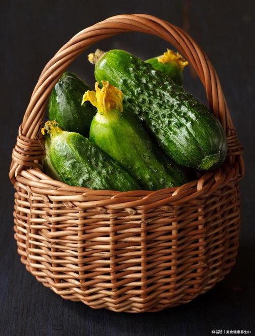 吃小瓜的好处与功效视频,揭秘吃小瓜的五大神奇好处与功效