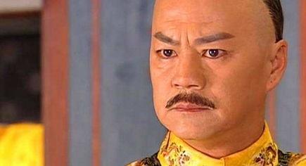 乾隆街边吃瓜视频,揭秘古代帝王生活点滴