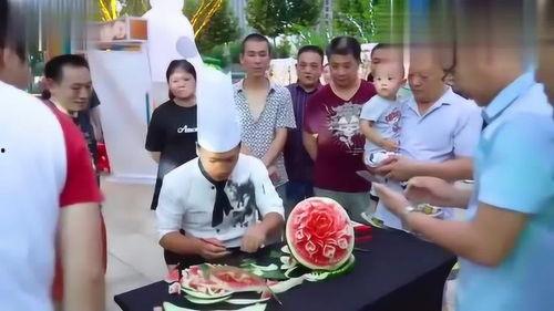 摆摊帅哥吃瓜视频大全,摆摊帅哥吃瓜视频大盘点